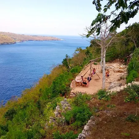 Ceningan Cliff Inn